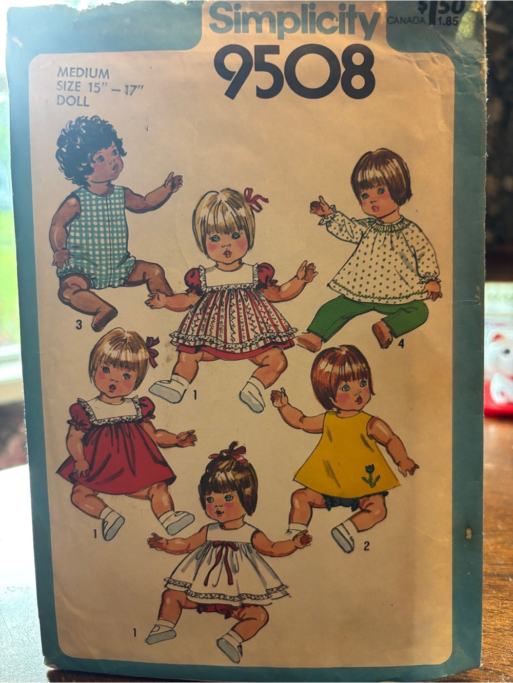 Simplicity Sewing Pattern Envelope in Teal and Cream